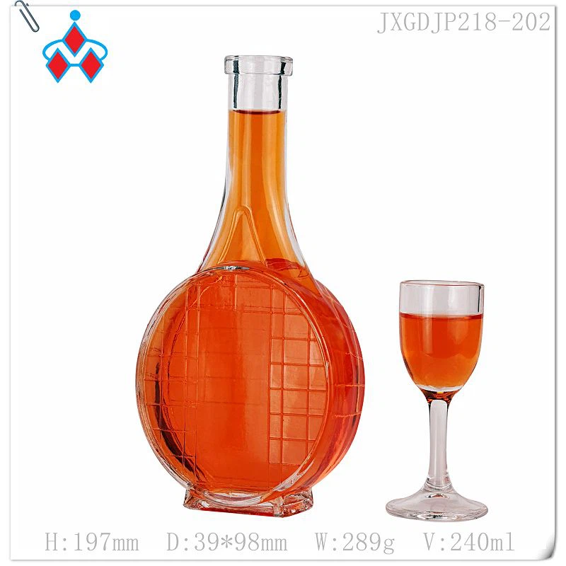 Уникальная стеклянная бутылка